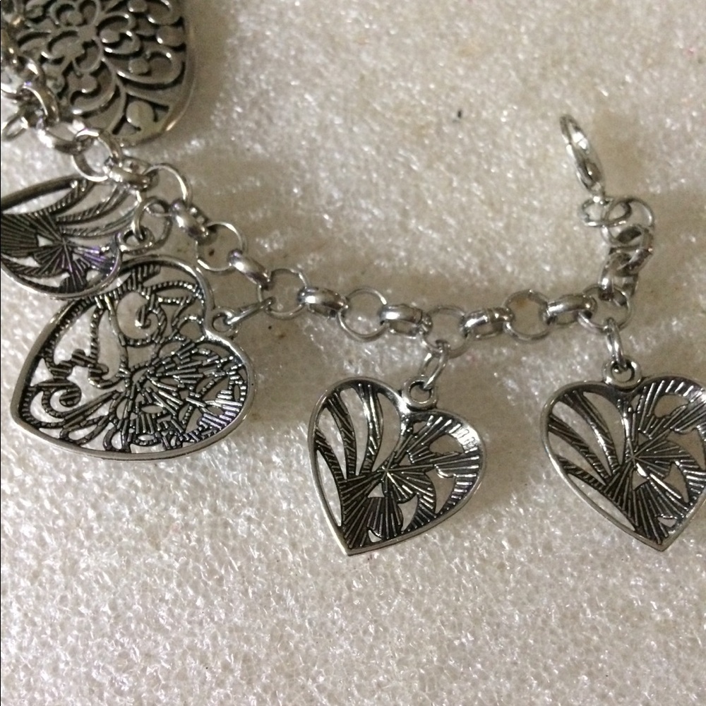 Hearts charms bracelet